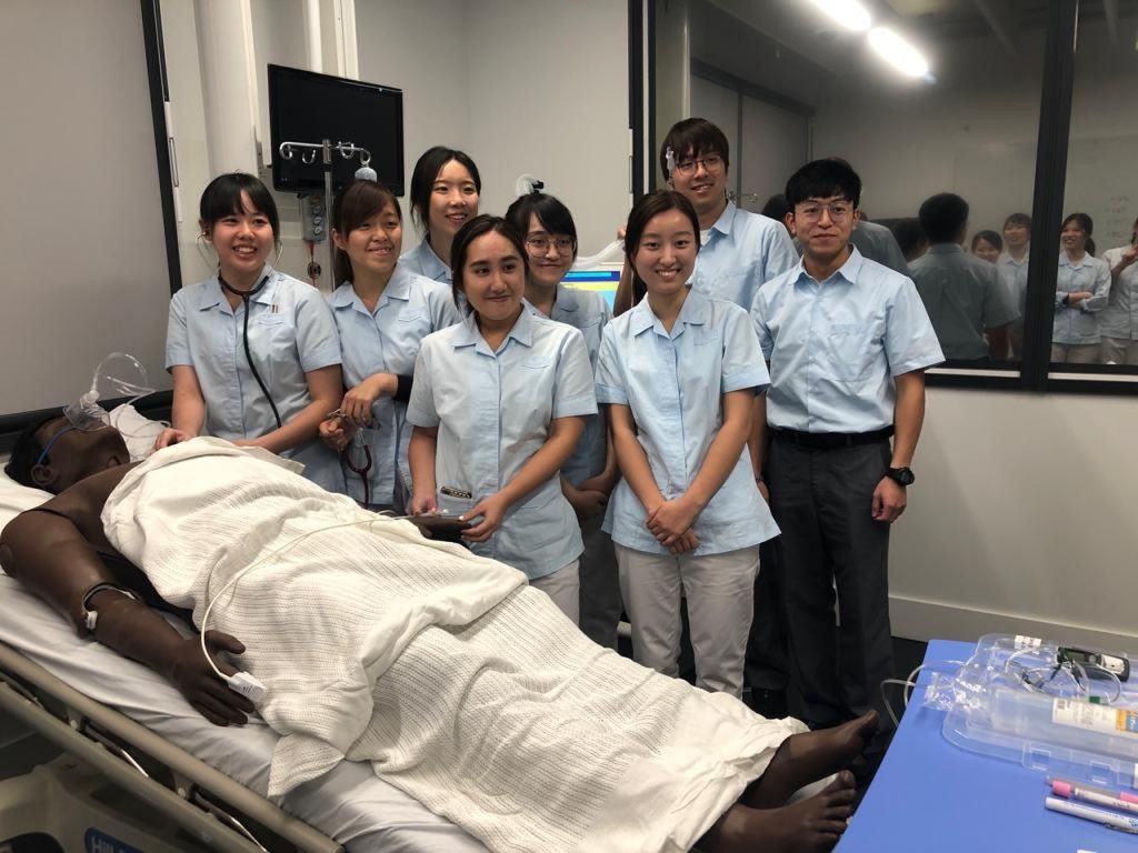 A group of our Bachelor of Nursing (BNurs) students visiting the simulation laboratory during student exchange